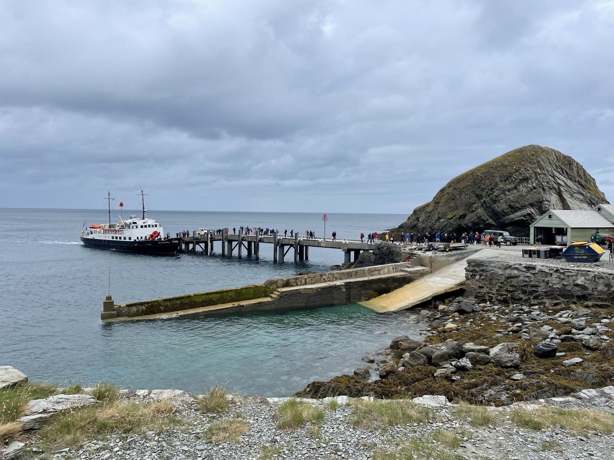 Landing stage for MS Oldenburg at Lundy Island day out