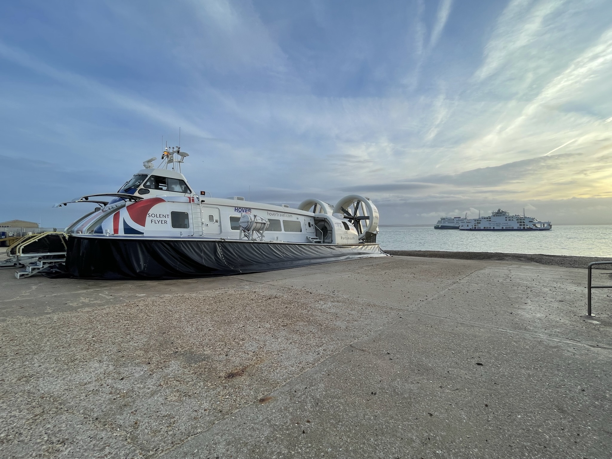 hovercraft gosport portsmouth isle of wight short break