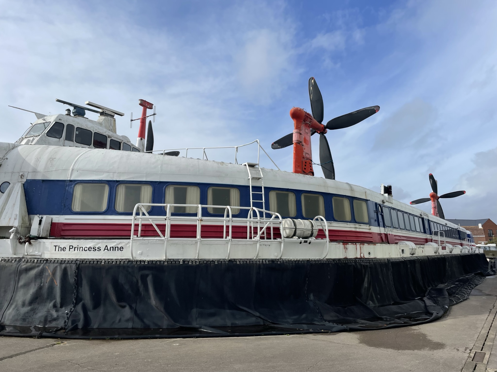 hovercraft museum gosport portsmouth day out hovercraft museum gosport portsmouth day out